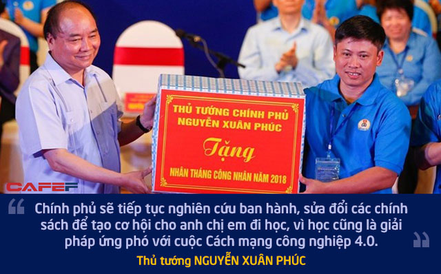 Thủ tướng Nguyễn Xuân Phúc gặp gỡ công nhân dệt Nam Định